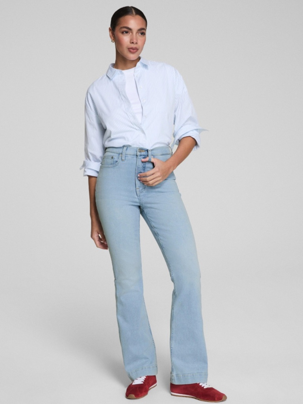 Spanx Redefine Flare Jeans Turner Wash Size 12 NWT